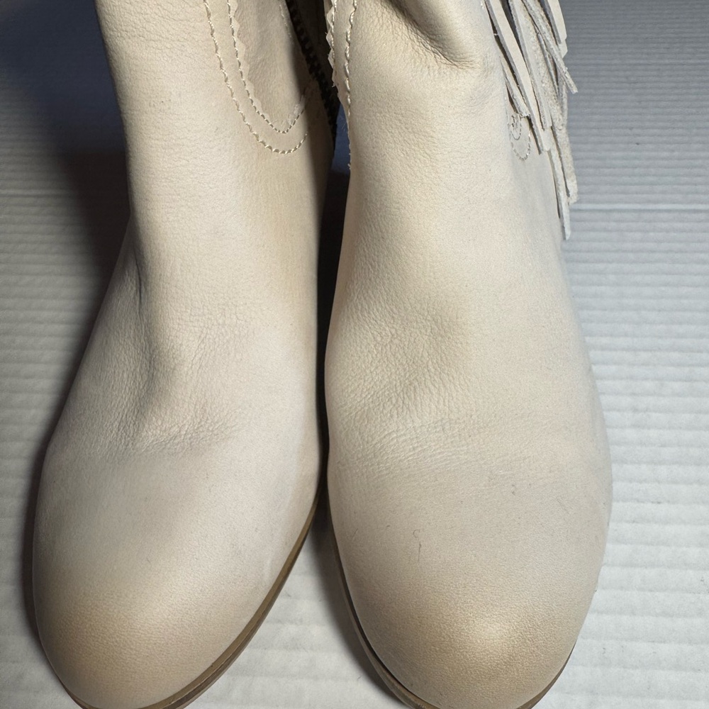 Sam Edelman Leather Cream Ankle Boots with Fringe 7.5 - Picture 4 of 7